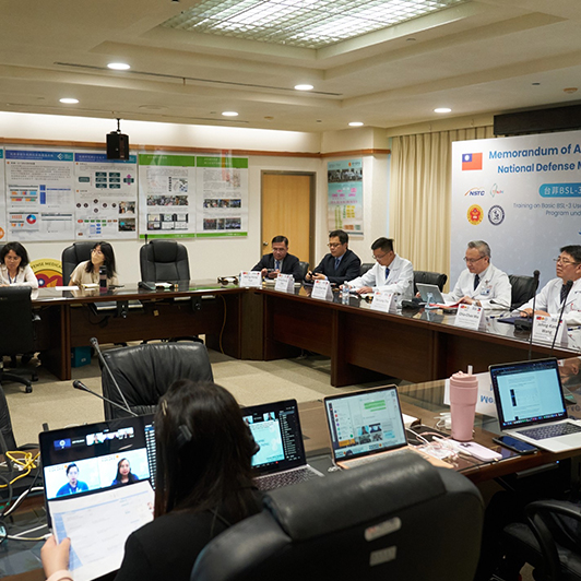 遠端簽約，近距合作： 線上直播如何架起台菲防疫研究的橋樑